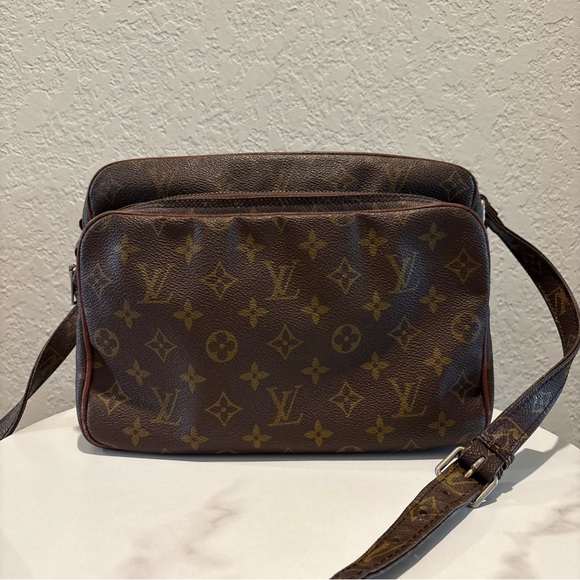Louis Vuitton Vintage Monogram Crossbody Bag Leather - Picture 1 of 14